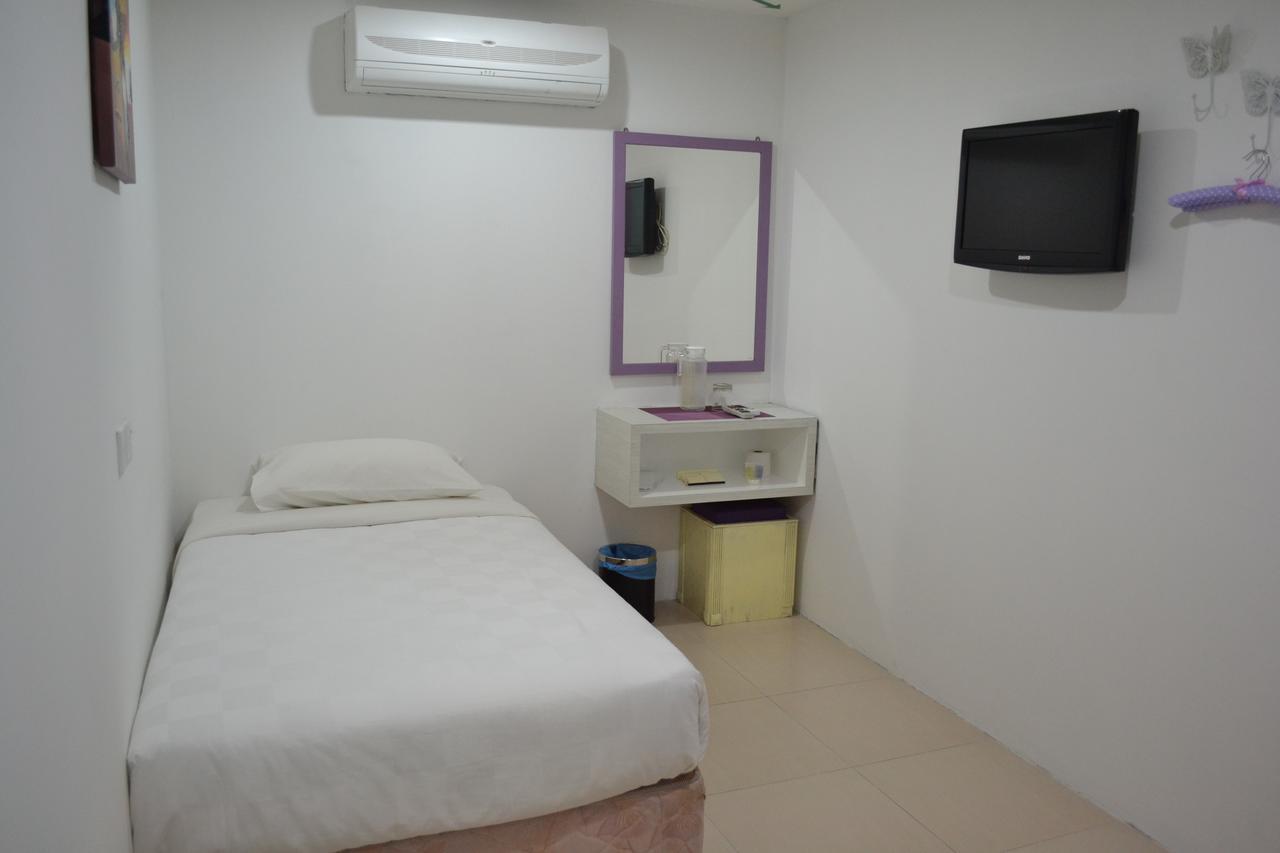 Lavender Hotel Teluk Intan Exteriör bild